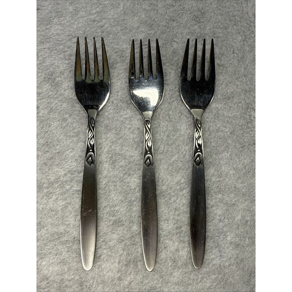 3 Vintage Amefa Holland Tulip Time Salad/Appetizer Forks Stainless Flatware Ret. - Picture 2 of 6